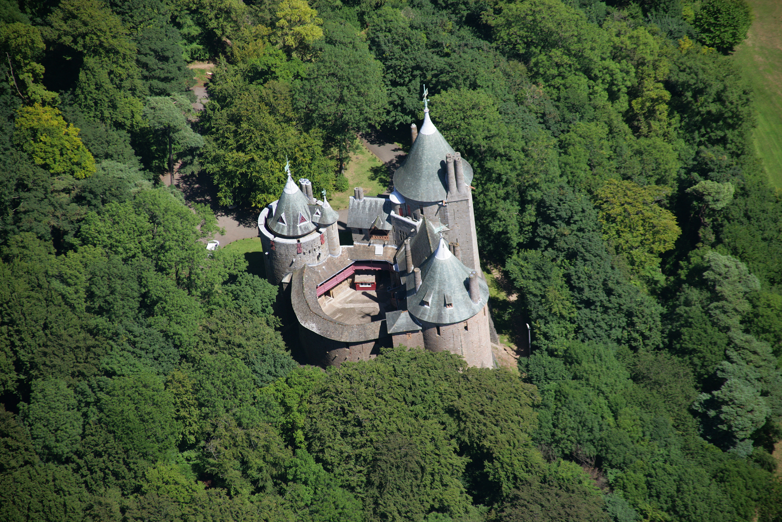 Aerial photograph of Castell Coch, 2006