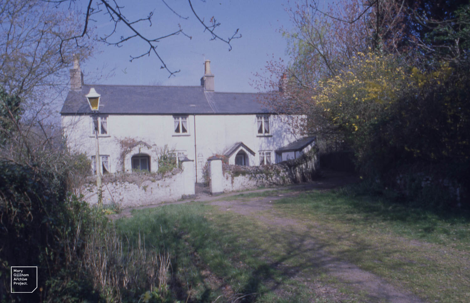 Ivy House farm, Tongwynlais, wide angle from yard, 7/4/2000