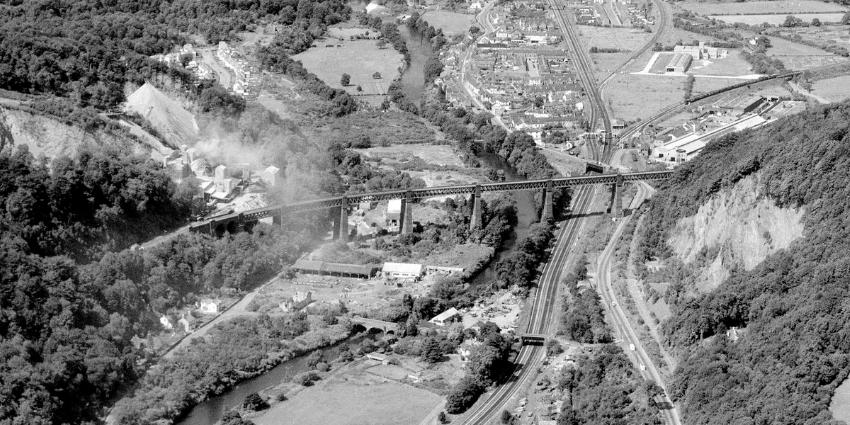 Aerial photo of Tongwynlais taken in 1957